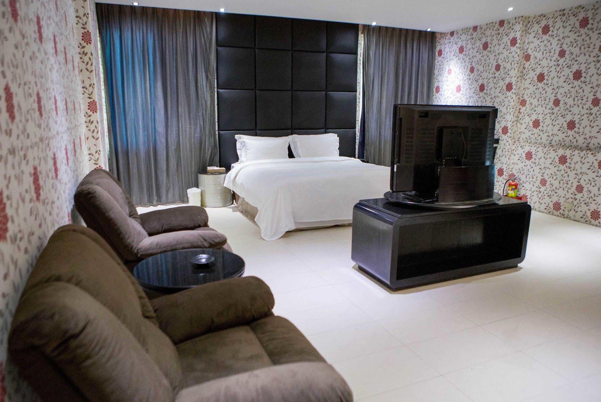 All-Ur Boutique Motel-Jhu Shan Branch Zhushan Εξωτερικό φωτογραφία